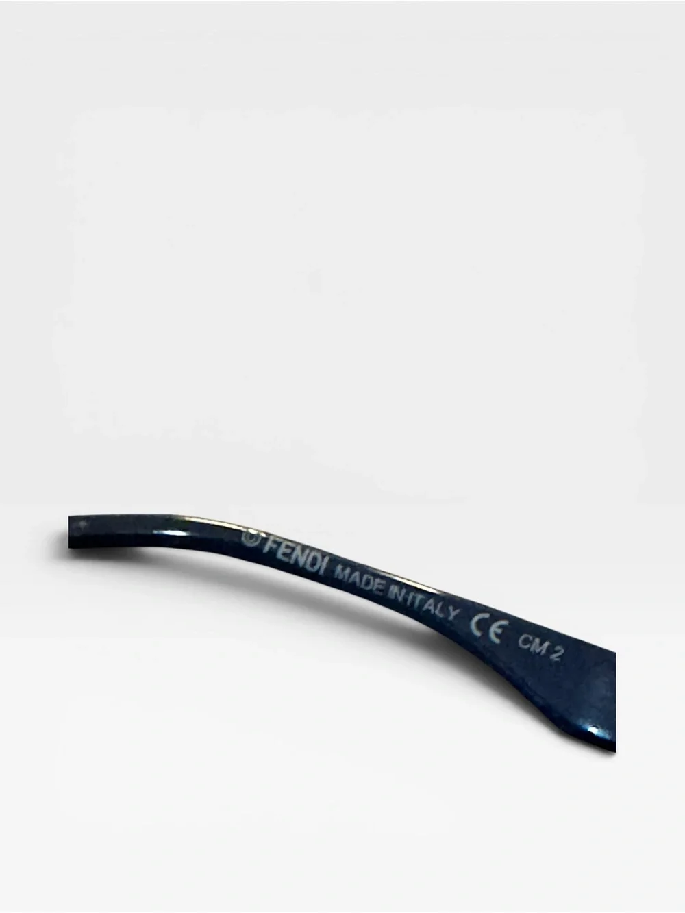 NWOT women’s AUTHENTIC FENDI Hypnoshine red & blue Cat Eye Sunglasses